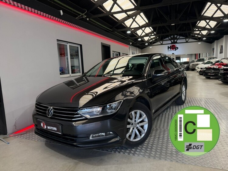 Volkswagen Passat Edition BMT foto miniatura