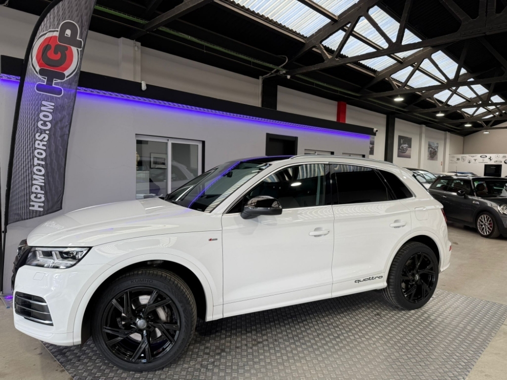 Audi Q5 55 TFSI e quattro competition foto 24