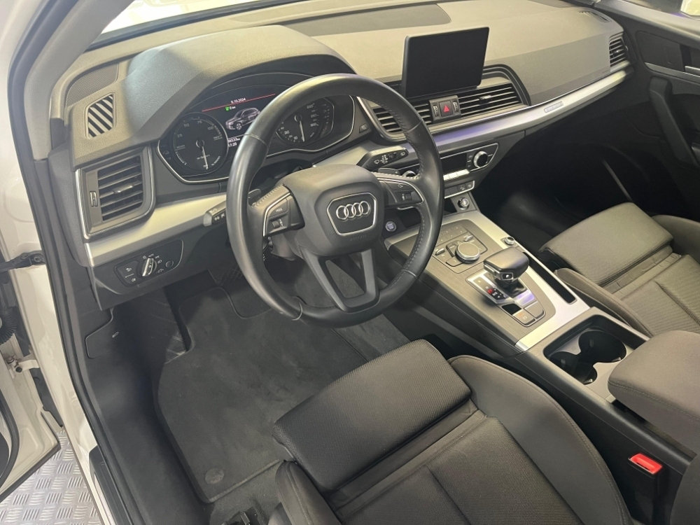 Audi Q5 55 TFSI e quattro competition foto 8