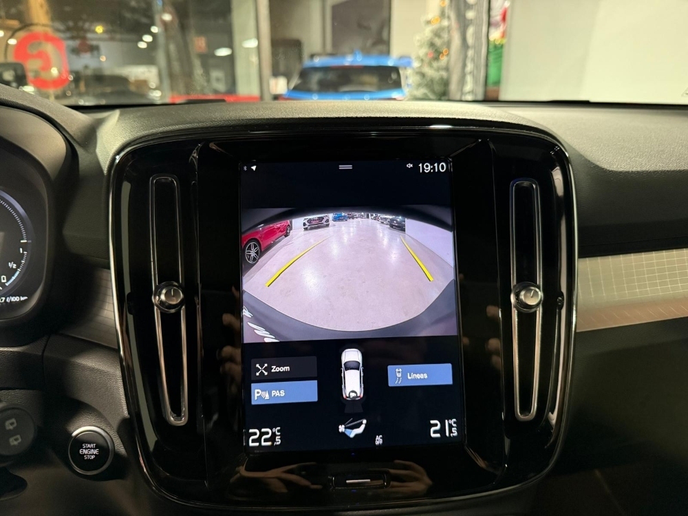 Volvo XC40 Core Recharge Plug-In Hybrid 2WD foto 23