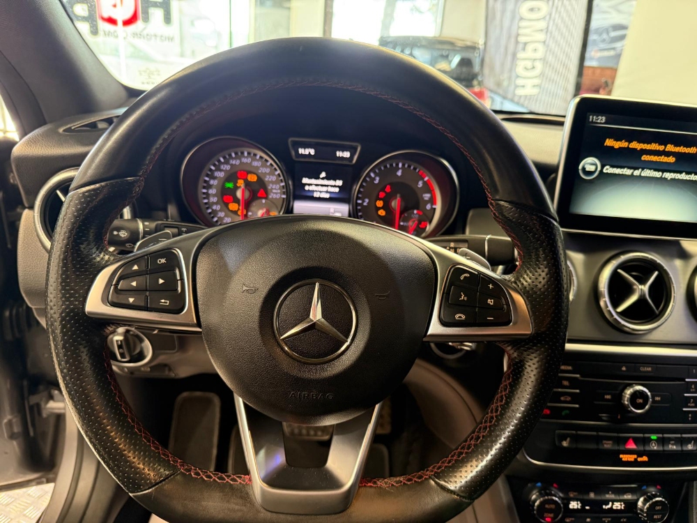 Mercedes-Benz Clase CLA CLA 220 CDI / d (117.903) foto 14
