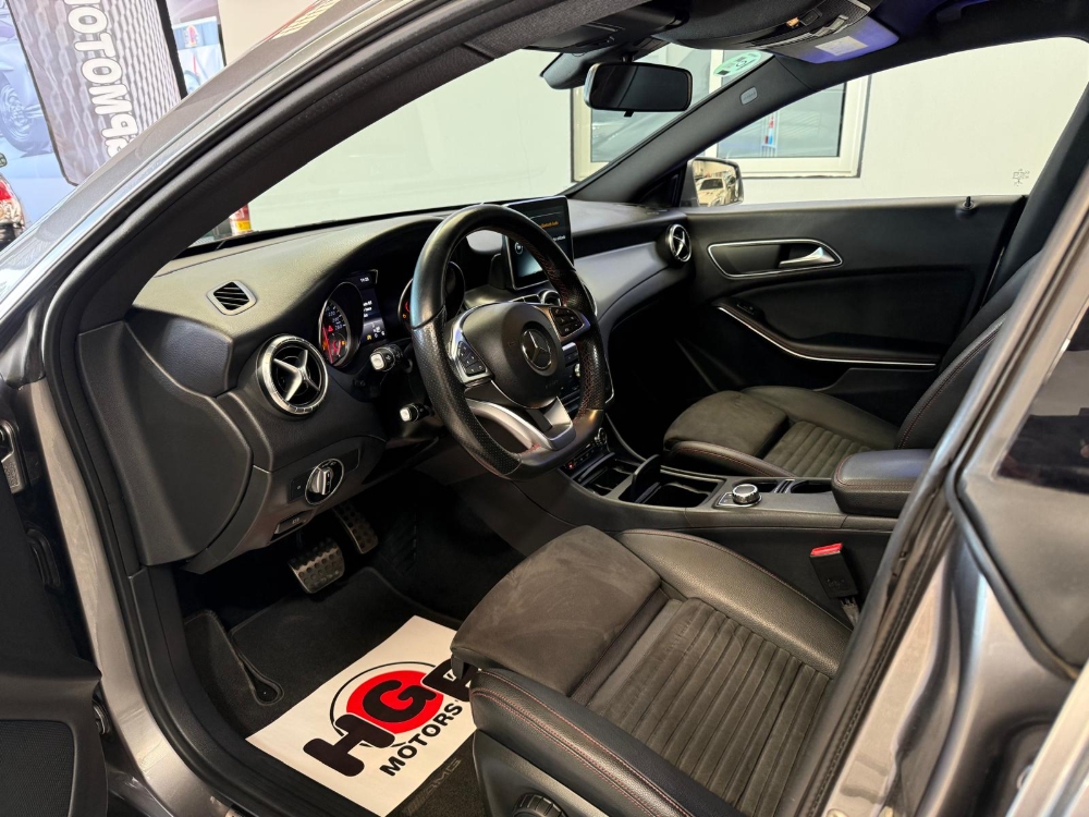 Mercedes-Benz Clase CLA CLA 220 CDI / d (117.903) foto 11