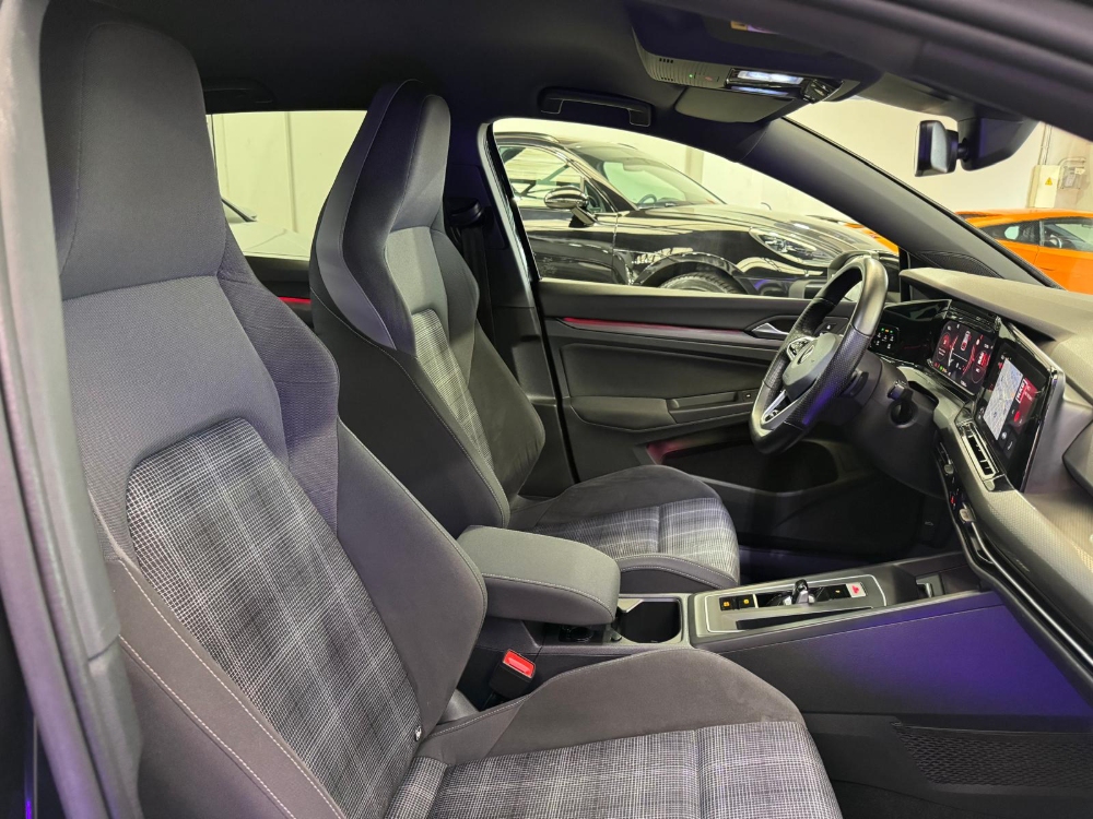 Volkswagen Golf VIII GTD foto 23