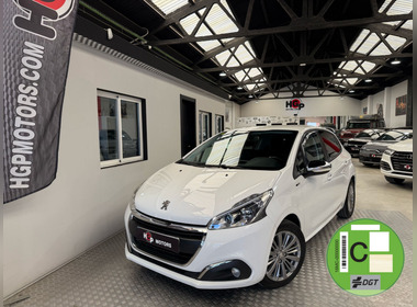 Peugeot - 208