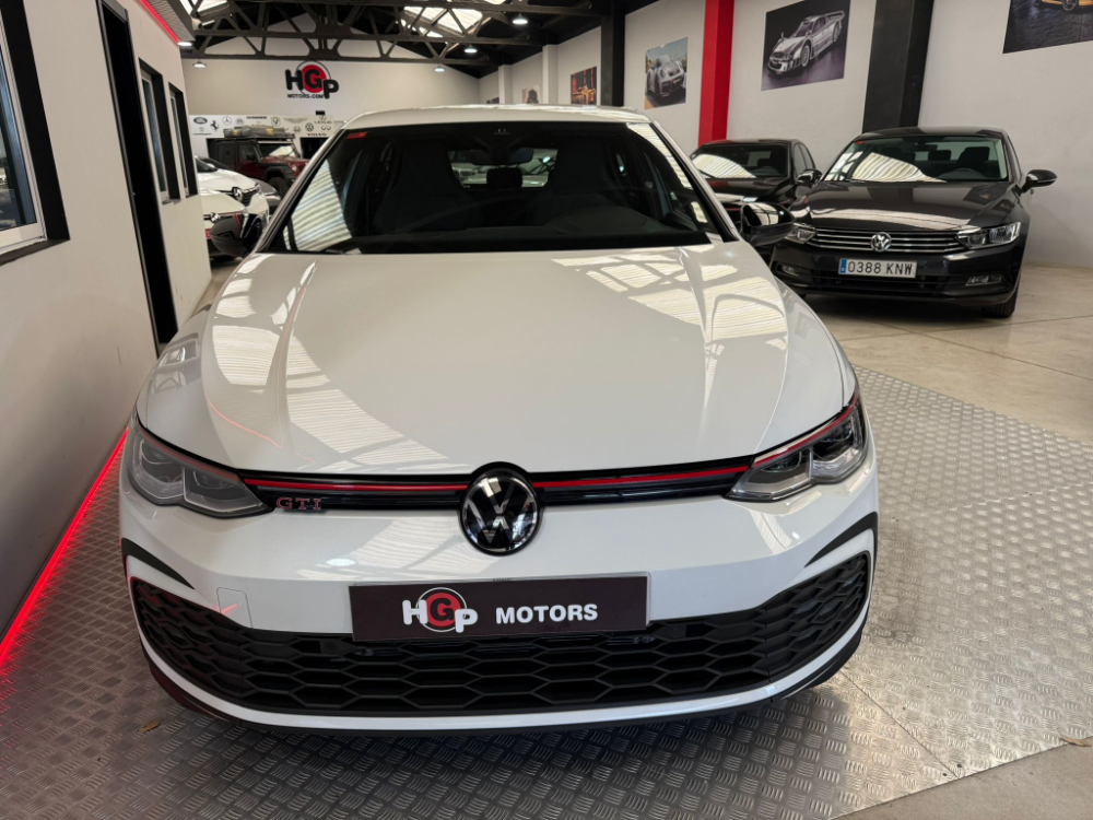 Volkswagen Golf VIII GTI foto 3