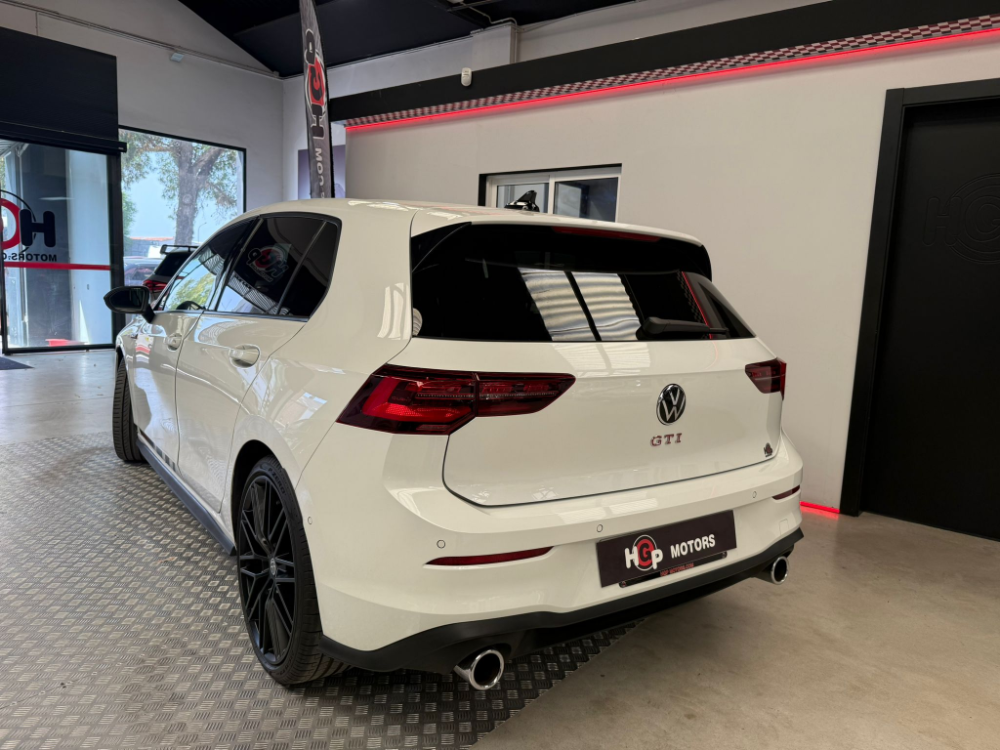 Volkswagen Golf VIII GTI foto 4