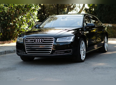Audi - A8