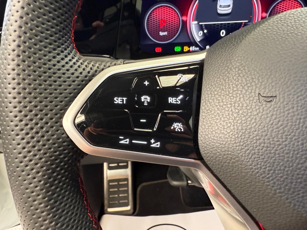 Volkswagen GTI CLUBSPORT GTI CLUBSPORT 2.0 TSI (300CV) 45 ANIVERSARIO foto 21