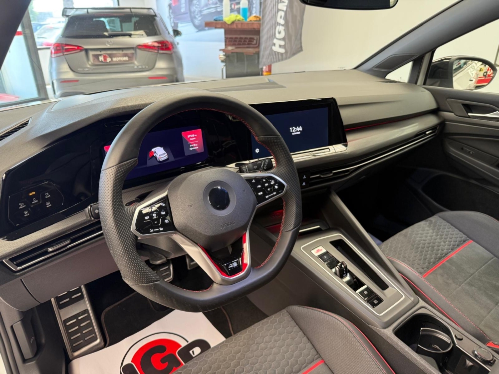 Volkswagen GTI CLUBSPORT GTI CLUBSPORT 2.0 TSI (300CV) 45 ANIVERSARIO foto 11