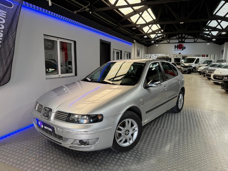 Seat Leon Stella foto miniatura
