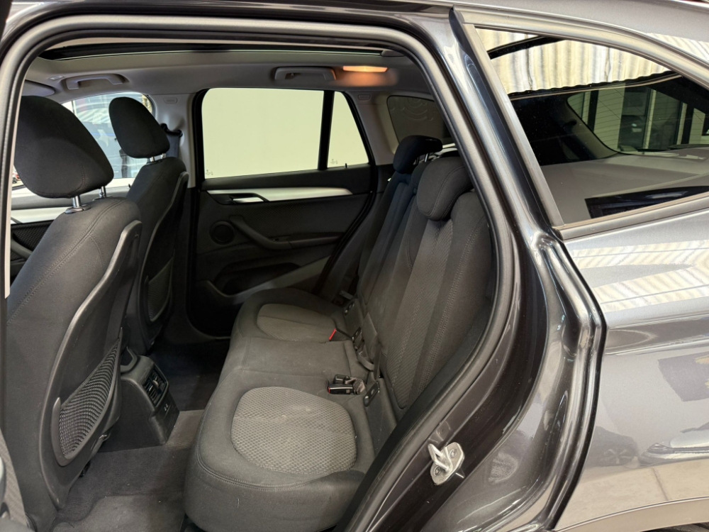 BMW Serie X1 sDrive 18i Advantage foto 24