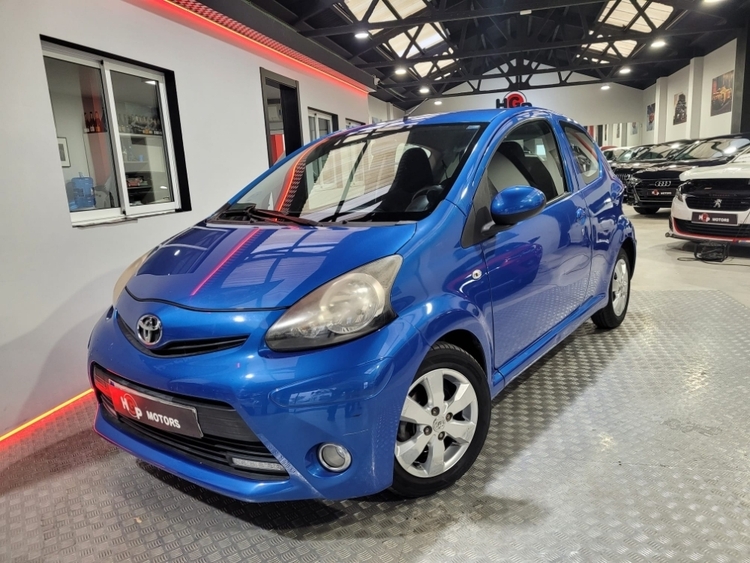 Toyota Aygo City foto miniatura