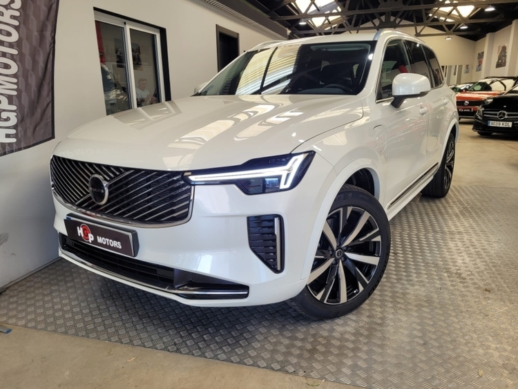 Volvo XC90 Core Recharge Plug-In Hybrid AWD foto miniatura